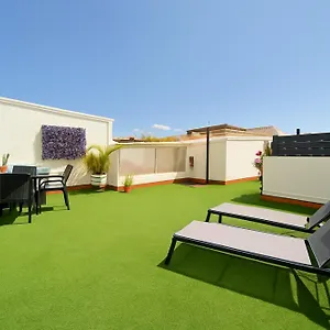 Sun-kissed Getaway Appartement